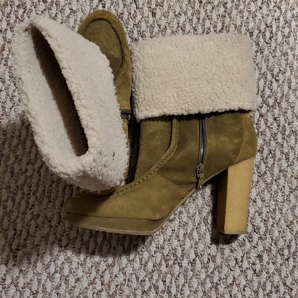 ROCKPORT BOOTS - Picture 3 of 6